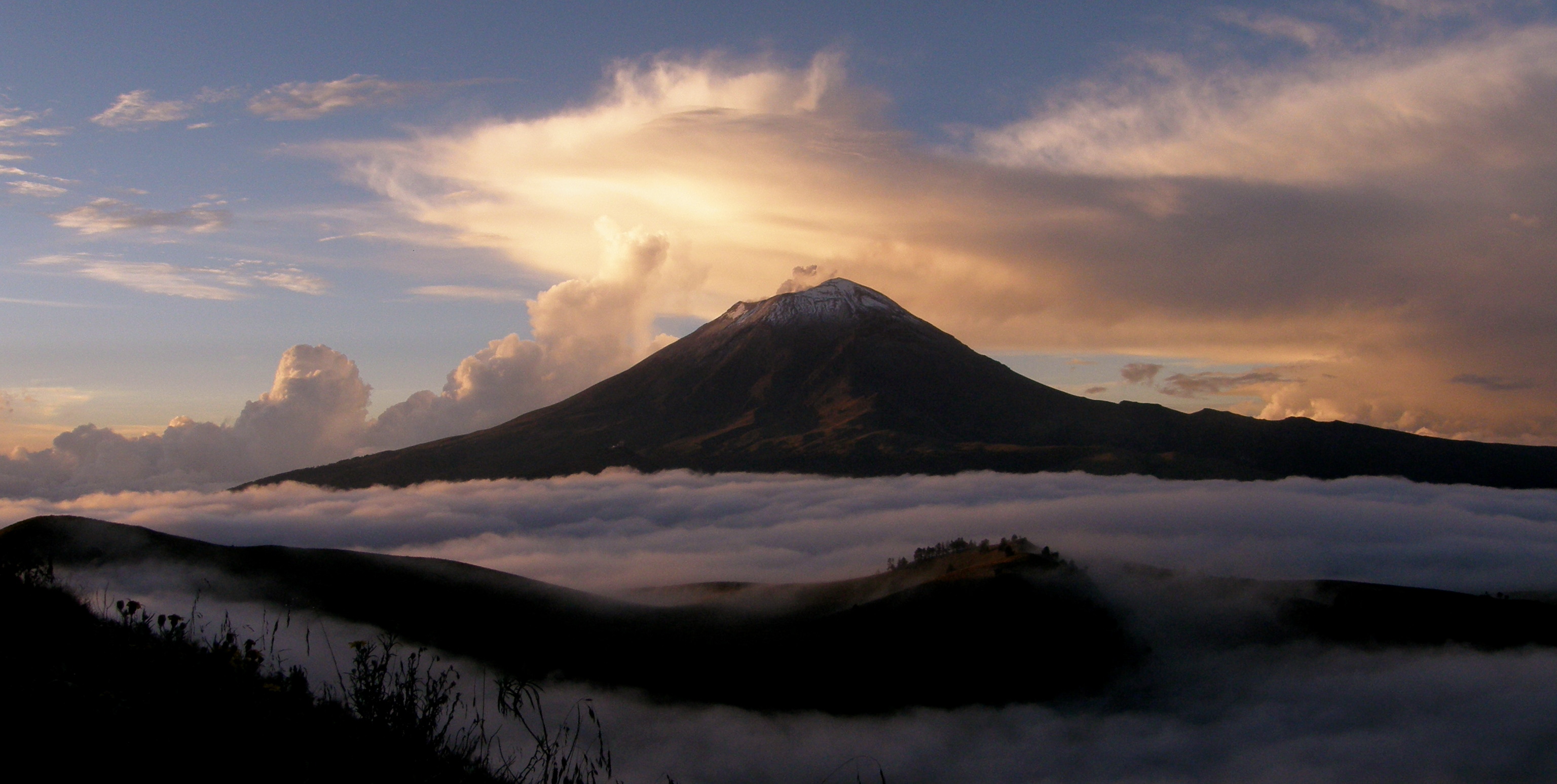 Iztaccíhuatl-Popocatépetl